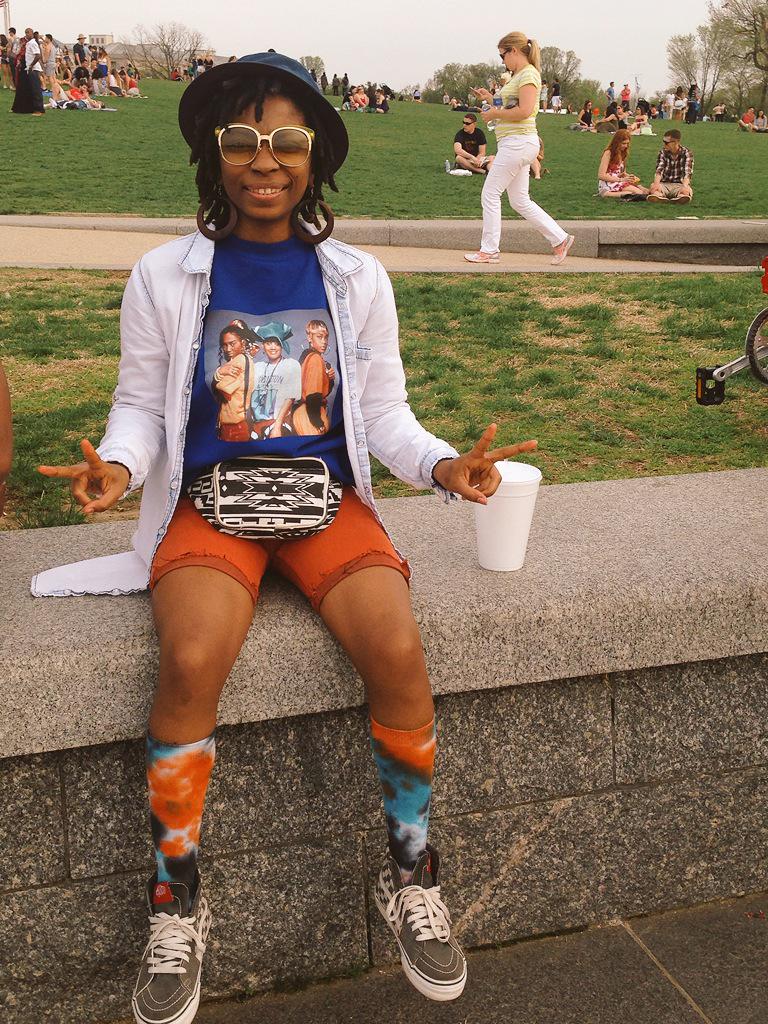 Coolesssst's tweet image. #EarthDayVibes ✌️😎🌎❤️