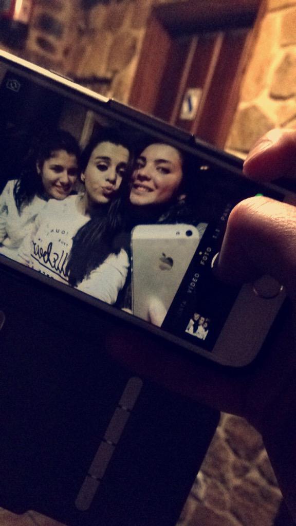sofiiacalama7's tweet photo. Buenas nocheeees 💕💕💕💕💕💕💕 http://t.co/GvEPEOLg4j