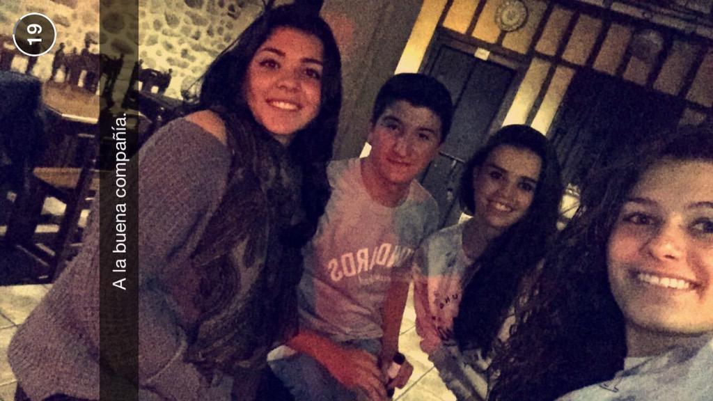 sofiiacalama7's tweet photo. Buenas nocheeees 💕💕💕💕💕💕💕 http://t.co/GvEPEOLg4j