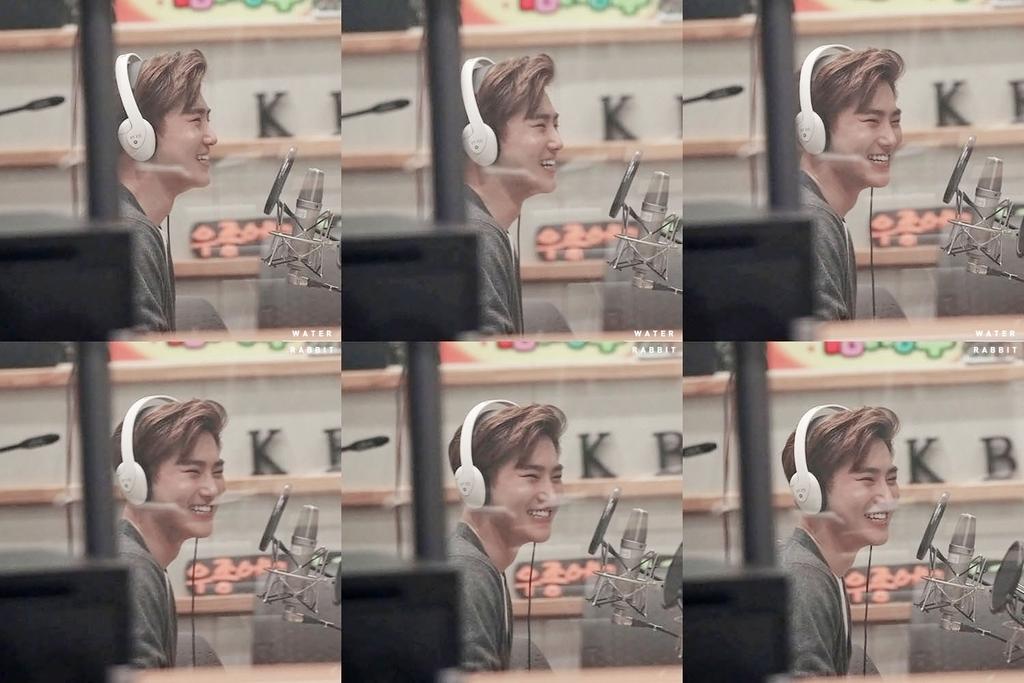 Inneke_1004's tweet photo. "@EXOXOXOID: [HQ] 150415 EXO Suho in Yoo In Na Volume Up (cr: Water Rabbit)
https://t.co/hruwnVXaO3 http://t.co/JdVzXV4SaG"
