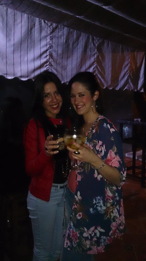 araceli_12290's tweet photo. Quien tiene un amigo,  tiene un tesoro #tq http://t.co/5vyitOKksc