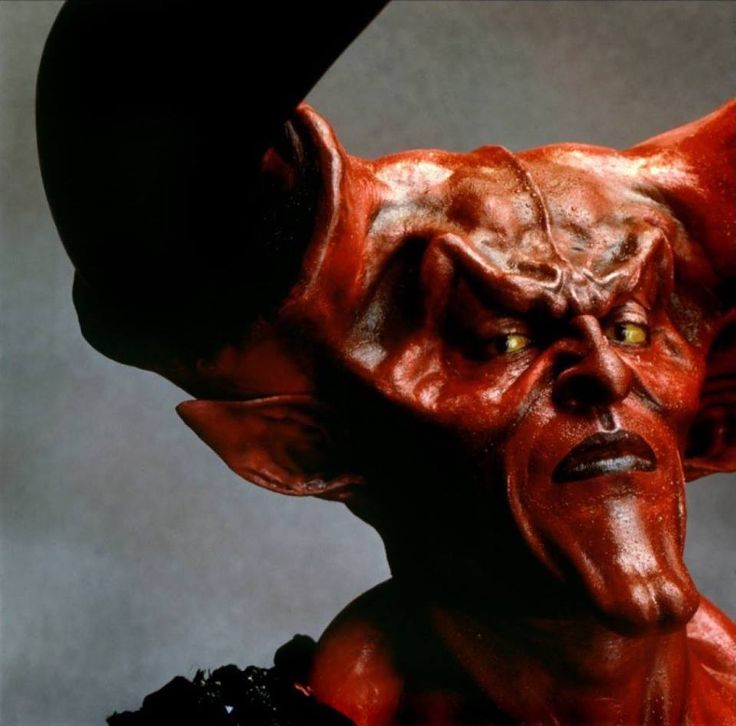 Tim Curry ha tenido cientos d rostros    Happy birthday Tim 