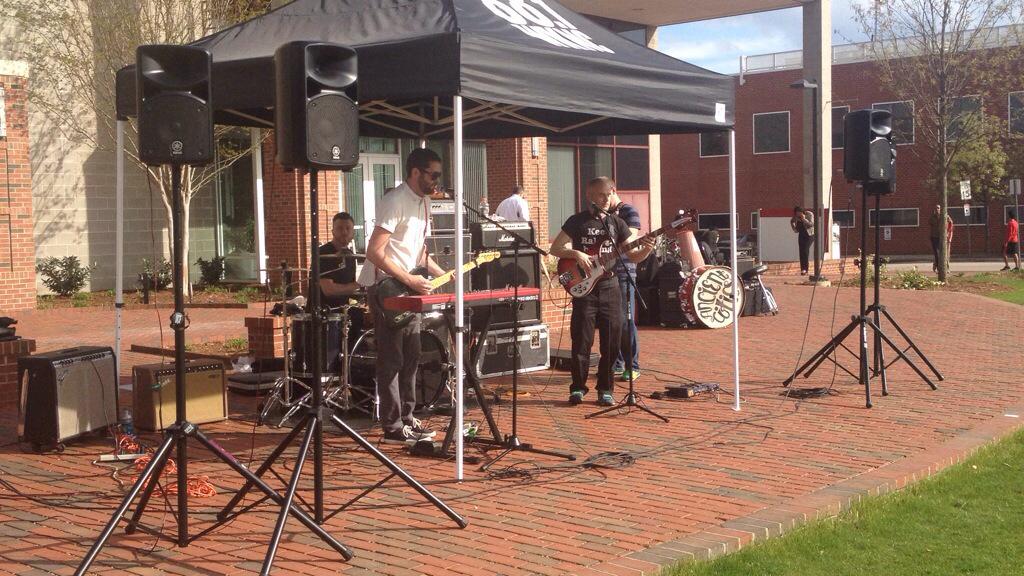 WKNC881's tweet photo. Primo van Halen rockin' hard at @Krankiescoffee. #Phuzz2015 #PhuzzFest http://t.co/aGXqsLHV2B