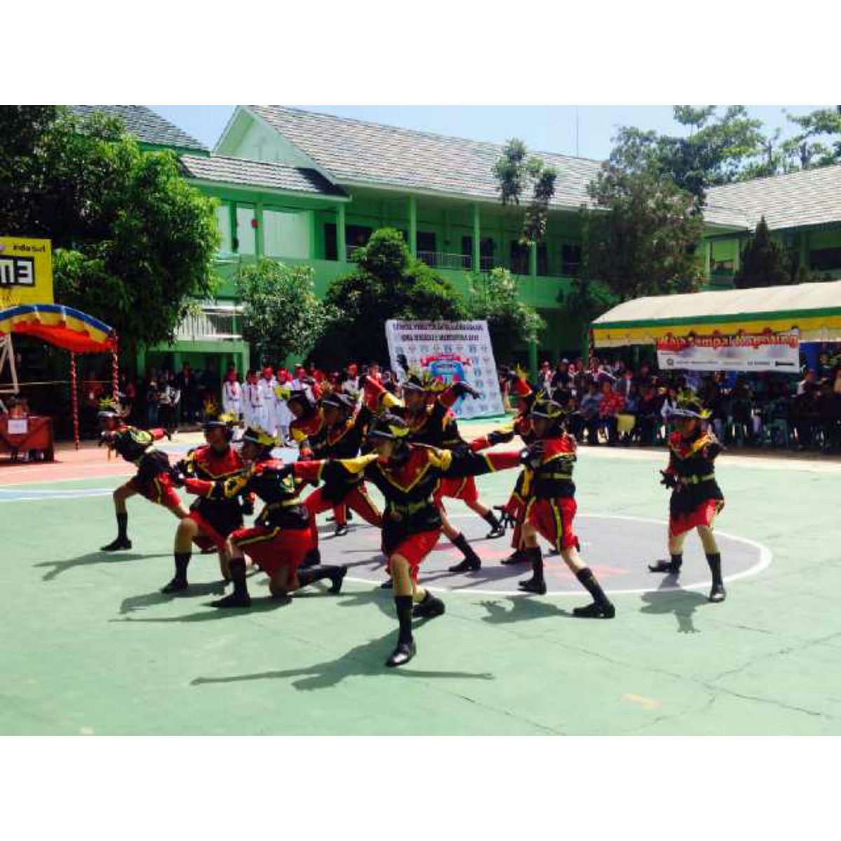 SALAM PASKIBRA !!!untuk penampilan ke-22 yaitu peserta dari SMP Negeri 23 Banjarmasin(tim B)👏 #MOSCOWofSMAMApartIII