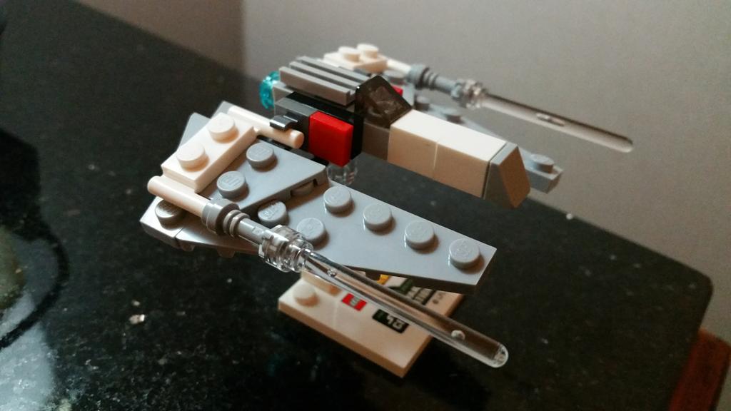 nguyeningit's tweet photo. The wife is taking a power nap from #SWCA. In the meantime, I'm rearranging the LEGO mini sets from #LEGOSWCVII http://t.co/eWHDPuFH6v