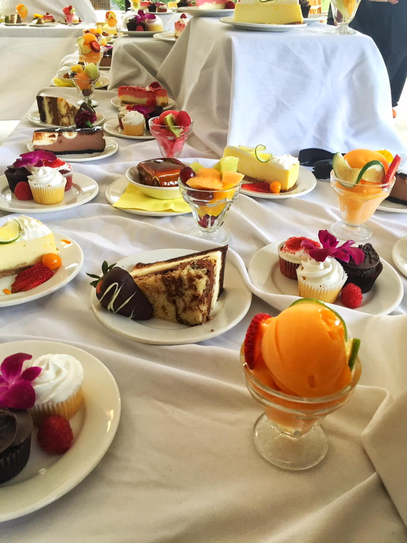 Qwanoes's tweet photo. Our food services staff went all out tonight with the desserts at our #KaleoProgram grad banquet! @Briercrest http://t.co/7BA3z374IG