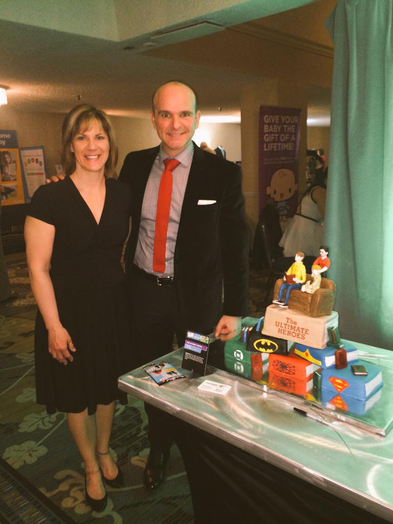 R_Boissonnault's tweet photo. Taking home the Ultimate Heroes Cake at #B2E2015 to celebrate @YegFedLiberals volunteers. Thanks @EPLdotCA! #NVW2015 http://t.co/9HgbJ9LAnM