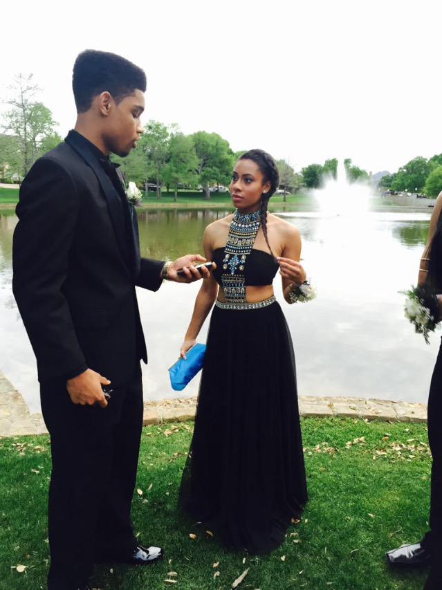 texasprom15's tweet photo. unique prom look 💙 @caitiemichelle_ http://t.co/t12Ap8E7dH