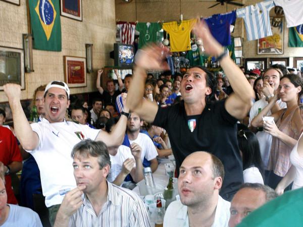 bettyetrodrigu's tweet image. Friday Five with Colin Brice &amp;amp; Caleb Mulvena of Mapos #Mapos goo.gl/5kKDIa