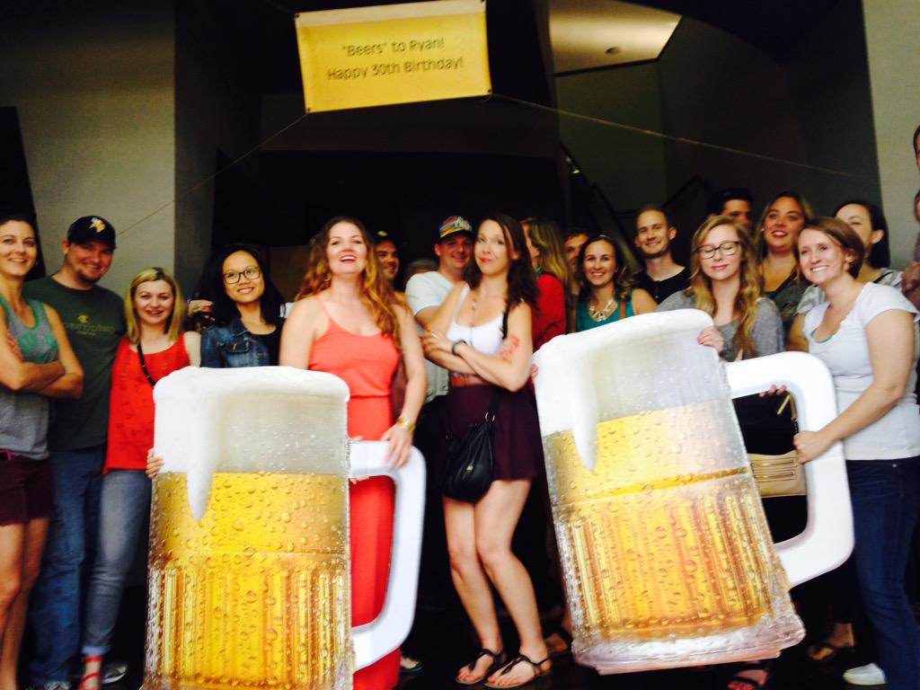 SacBrewBus's tweet image. Birthday Party Paradise! SacBrewBus delivers good times, great beers, and caters to every customer. #craftbeer