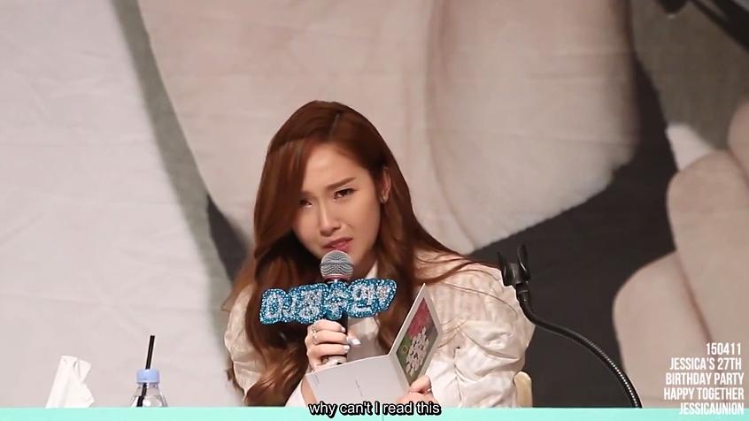 shadystal's tweet photo. jessica: *is a crying mess* *still insults her sister's handwriting* http://t.co/kkHVlztmDJ