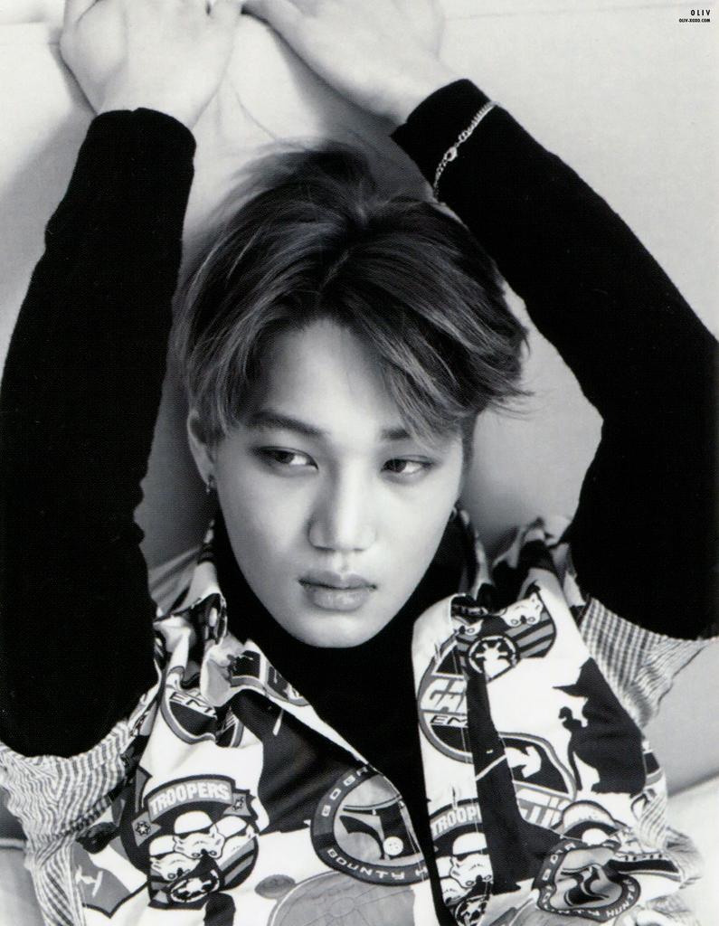 EXOWORLDINA's tweet photo. [SCAN] EXODUS POLAROID - KAI cr: oliv xoxo

wanna buy it? it's still available! Only 25k/pcs. Line id: gitayury http://t.co/2aU0vyBz7H