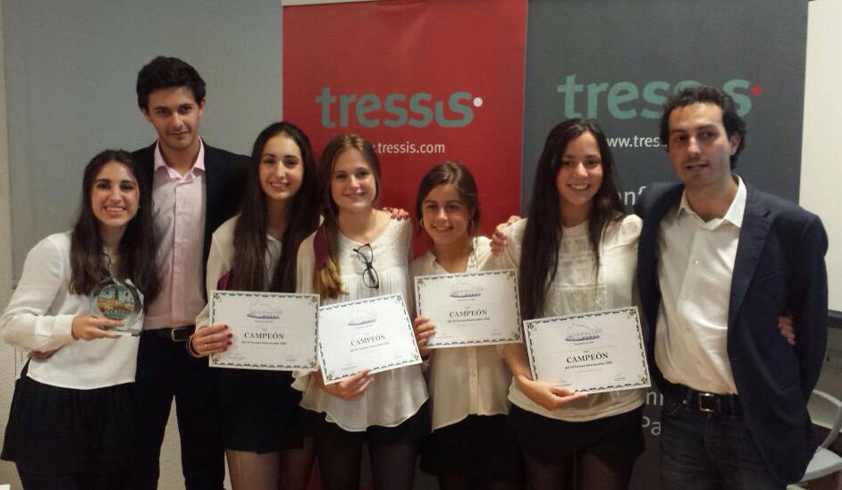 CanovasFundac's tweet photo. Enhorabuena a nuestras campeonas del Torneo @CDUdebate @laubalti @martaadm14 @carmelaa5 @MariaJCarrera @MyriBejarano http://t.co/YOgA6E1Eiq