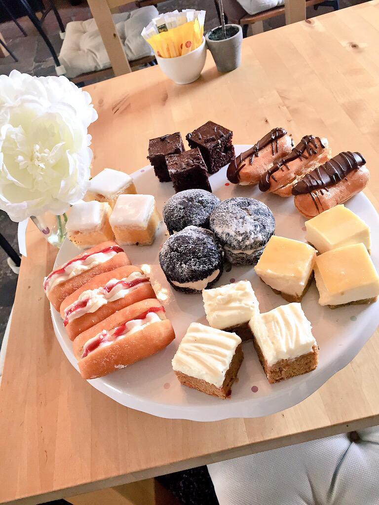 BoxwoodGosforth's tweet image. Nobody counts calories on a Sunday so why not make the most of today by indulging with a selection of our mini cakes!