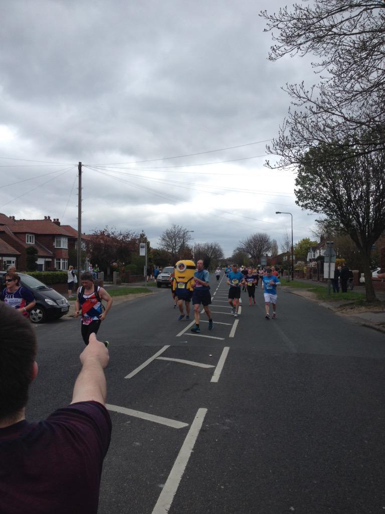 nina_kumar's tweet photo. #ManchesterMarathon http://t.co/Eo2vUABIKb