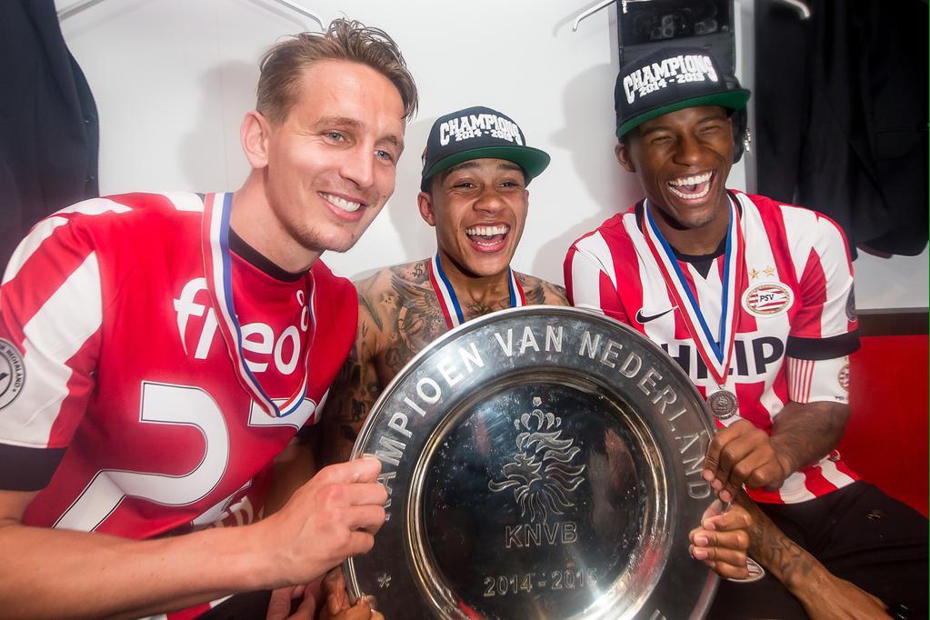 GWijnaldum's tweet image. Landskampioen 2014-2015 ⚪️🔴🏆🏆
#PSVkampioen #onzetitel 🏆