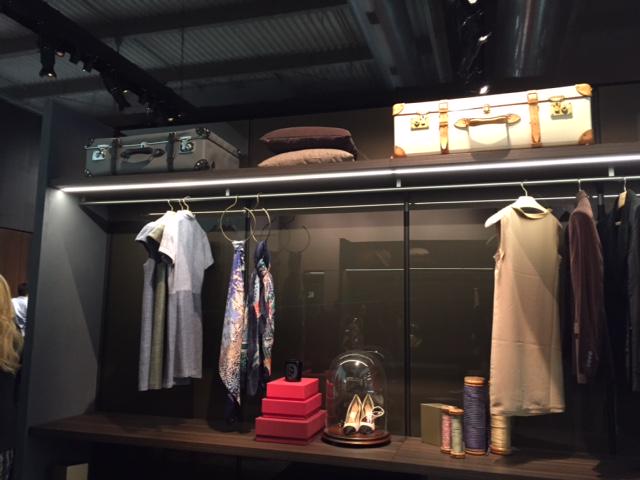 goacorporation's tweet photo. GLOBE TROTTER @MOLTENI &amp; C - SALONE DEL MOBILE 2015 (14-19 APRILE)
@Stabilist @MolteniDada #Salonedelmobile #Milano http://t.co/NS6PSwPZAW