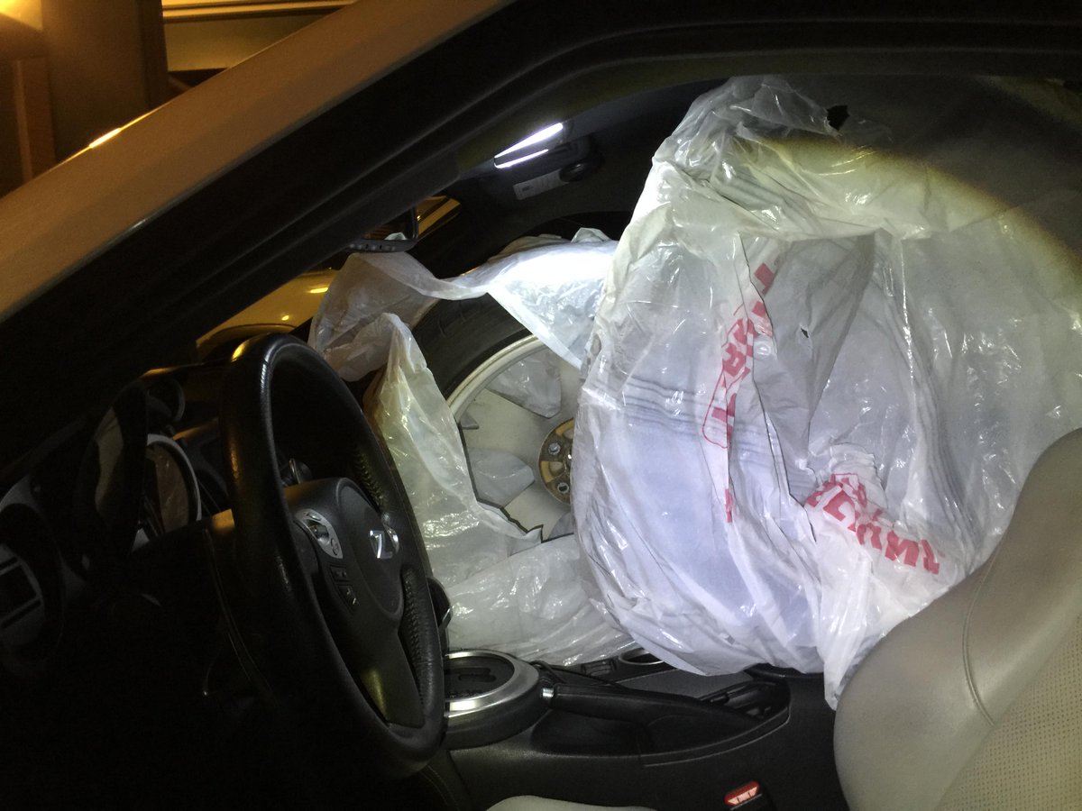 VitalSyntax's tweet image. Fitting 4 19x10 wheels into a 370z is quite tight.