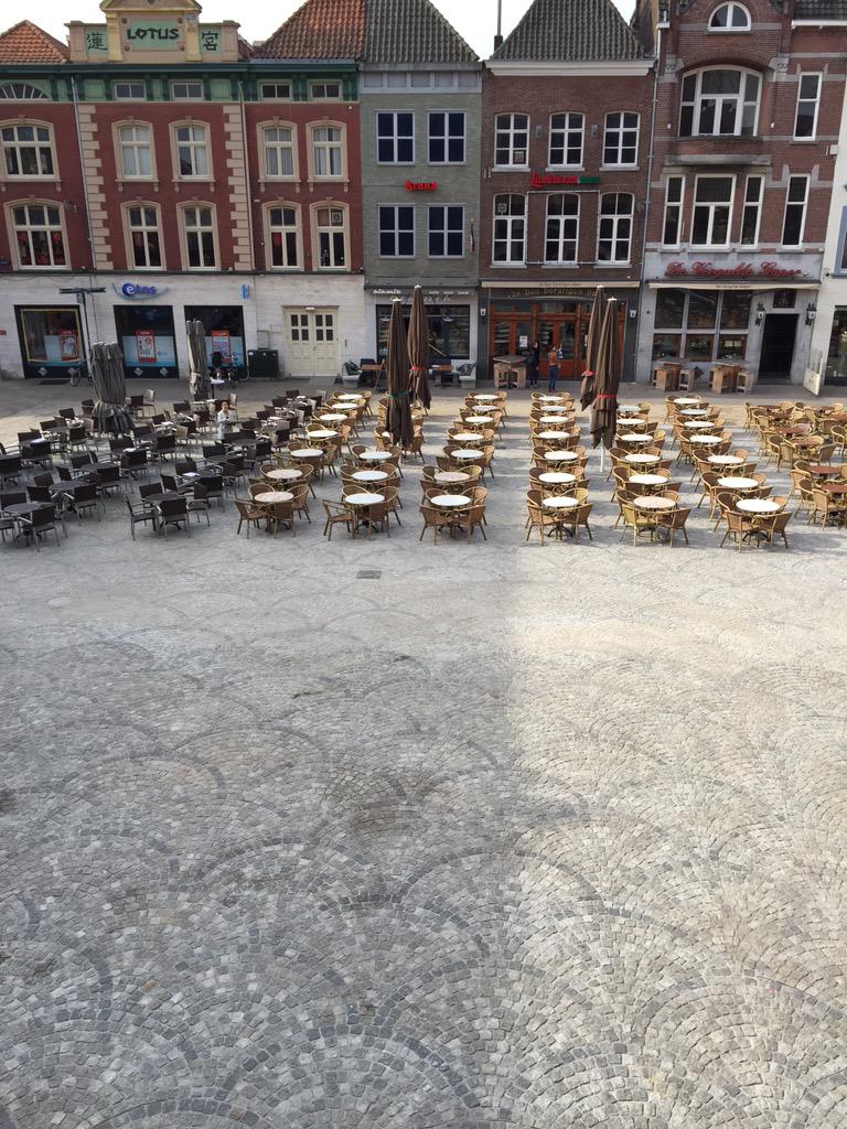 Het is nog kalm en rustig vanaf het stadhuis van Venlo bezien
