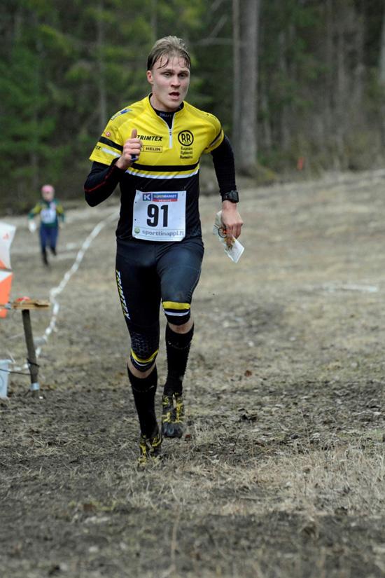 Jalanjäljet huipulle: Suunnistuskausi käyntiin väsyneenä ja voitokkaana.  arcticsportaddicts.fi/blogit/jalanja… #suunnistus