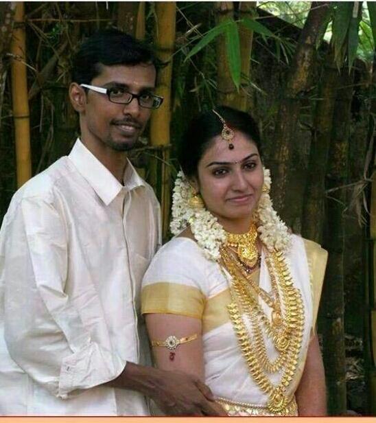 Manithan4u's tweet photo. திருநெல்வேலி அல்வா. . இந்த திருவணந்தபுரம் நாய்க்குதான்  ககிடைக்கணும் விதி இருந்த மதவா முடியும்.. நல்ல இருடா... http://t.co/MdaA9A5rur