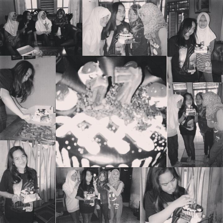 Ria_Anggrn's tweet photo. 17thn🎉🎉😂🎂🎈 http://t.co/SJouEJhvS8