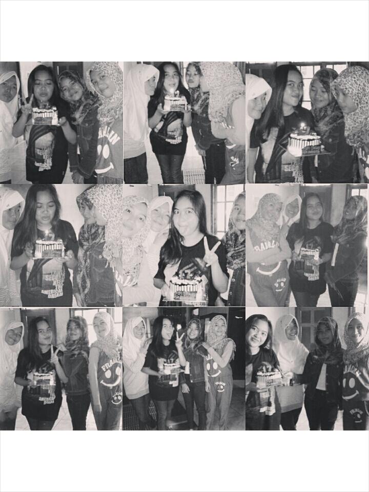 Ria_Anggrn's tweet photo. 17thn🎉🎉😂🎂🎈 http://t.co/SJouEJhvS8