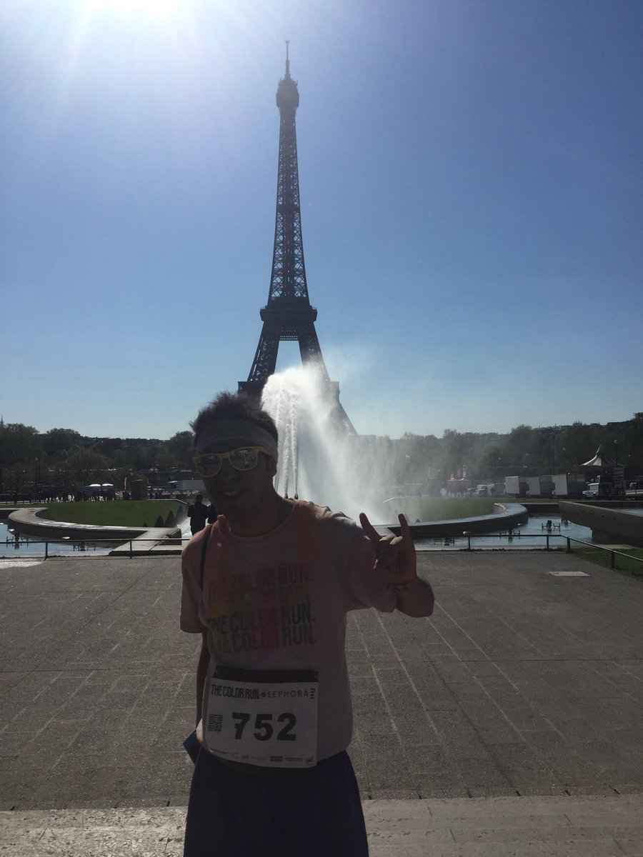 teseo_11's tweet photo. Finisher #TheColorRunFR #Paris (@ Place du Trocadéro in Paris, Île-de-France) https://t.co/rtbkNV9M5J http://t.co/FdD56y3f42