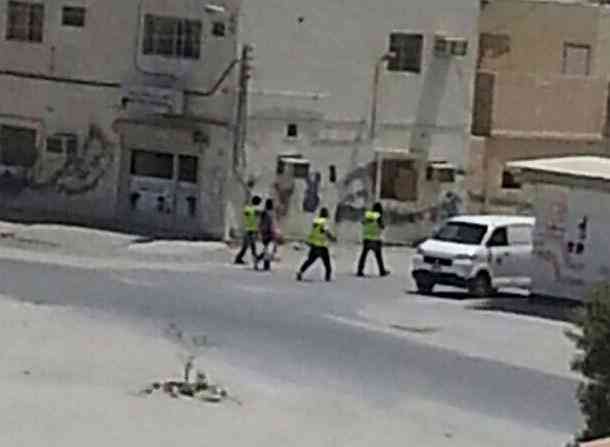 BahrainRights's tweet photo. #Bahrain
House raids in #aleker village now http://t.co/PWrteFABnr
