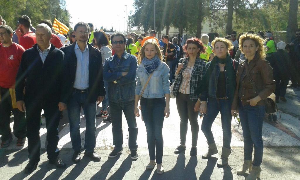 PSCAmposta's tweet photo. Mani defensa bous i nostres tradicions. Aquí i a #bcn @AnnaTomasT @FrancescMiroM @toniesfo @JeyFac @neusmarq #amposta http://t.co/ErDW1AV8yq
