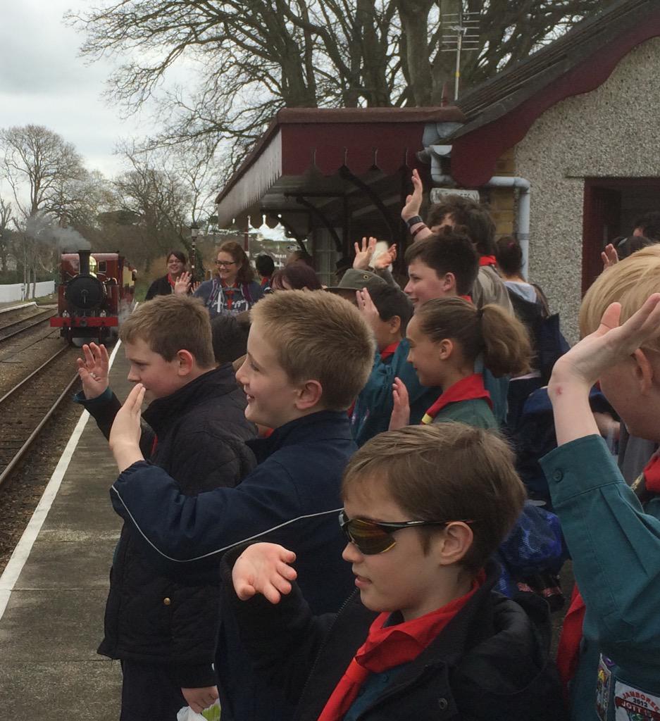 Fun start to my day with @ManxScouts joining @MalewScoutGroup on steam train ride to Port Erin