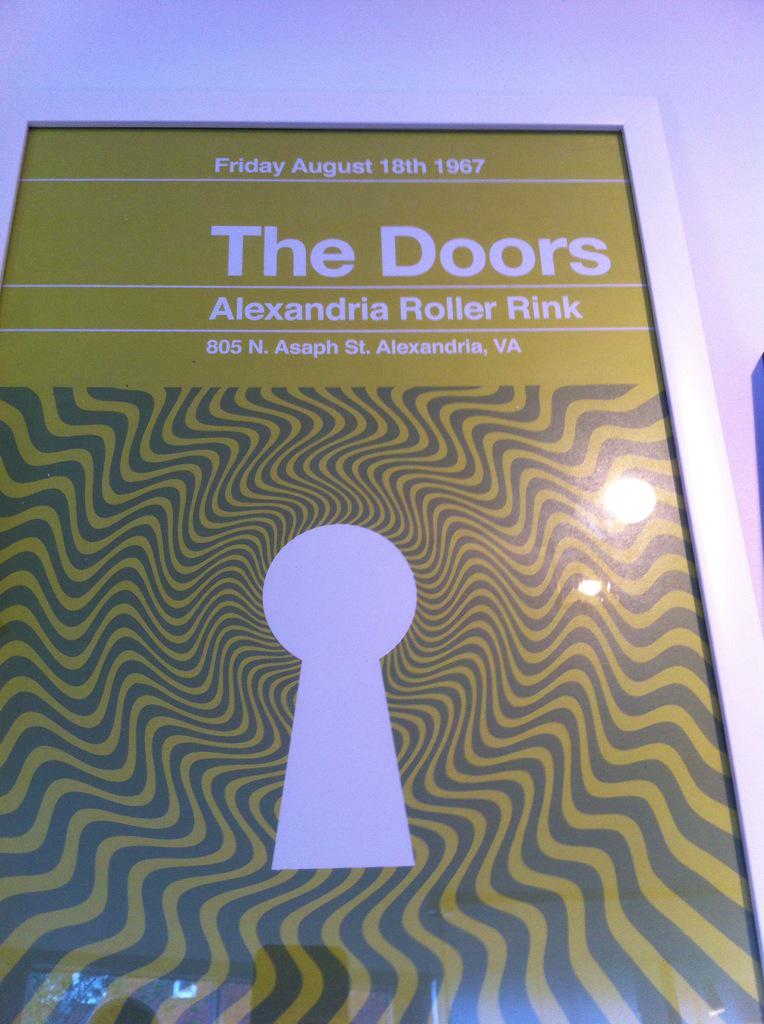 DonnellyWriter's tweet image. @EnglishPretty on Winchmore hill the green. Tempted by this, cool print.