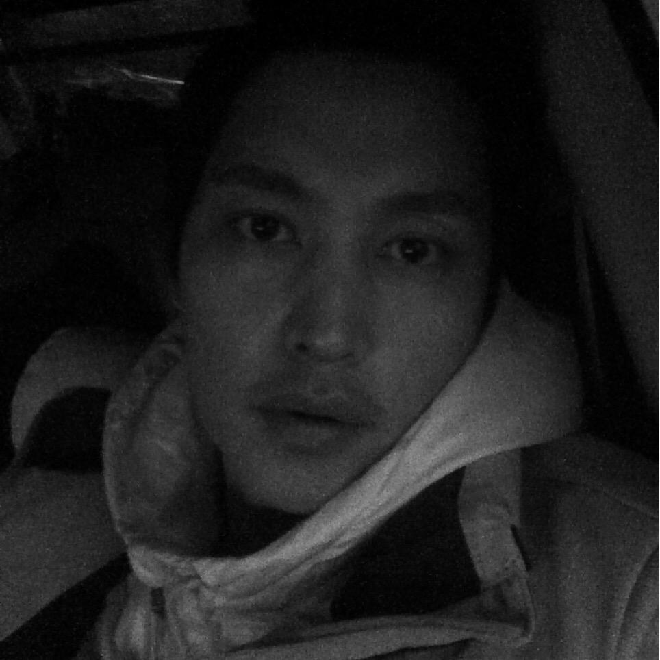 비와서 대기...  오랜만에 트위터
다들잘지내시죠??