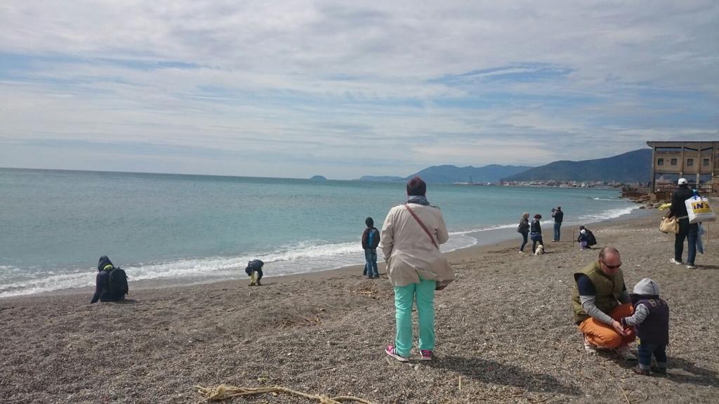 VstPietraLigure's tweet photo. Un saluto al mare bisogno proprio farlo durante il nostro Blog Tour #visitpietraligure http://t.co/rLFaGCcxql http://t.co/VkmCG3QoX6