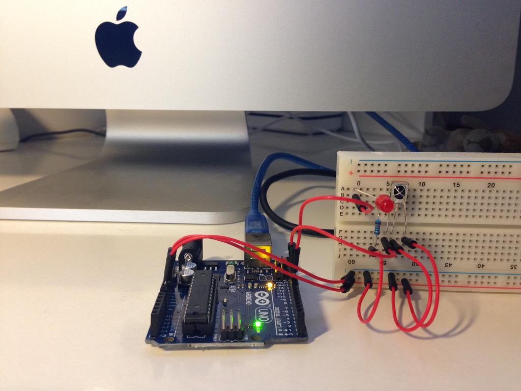 AndreaDiNitto's tweet image. Primo test con #arduino #success #IRreceiver #sensor