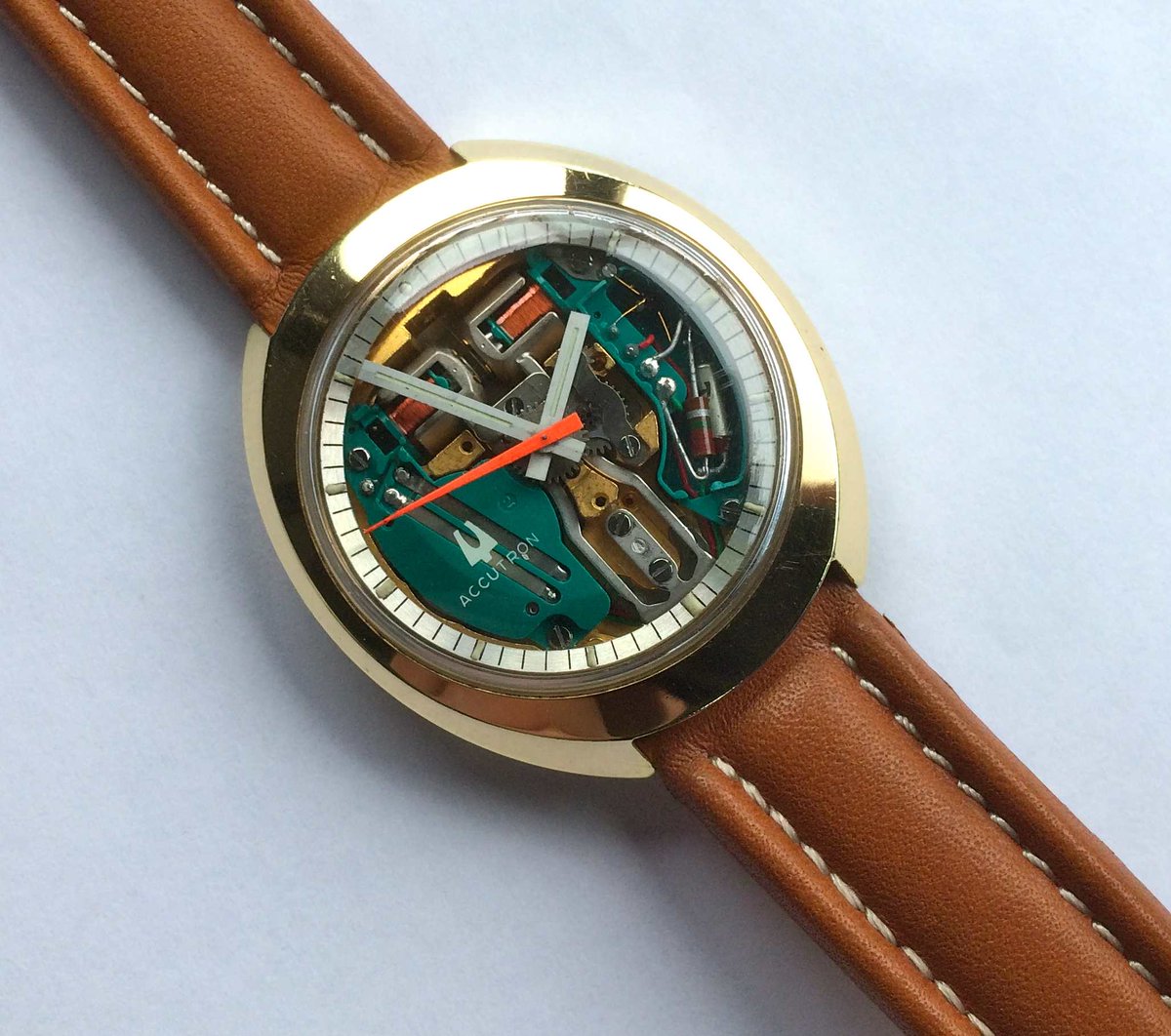 PenroseAntiques's tweet photo. A #Mantique for the @JaguarFairs #Shugborough #Antiques fair, a #Vintage 1974 #Bullova #Accutron #SpaceView watch http://t.co/YdRfTvoiOG