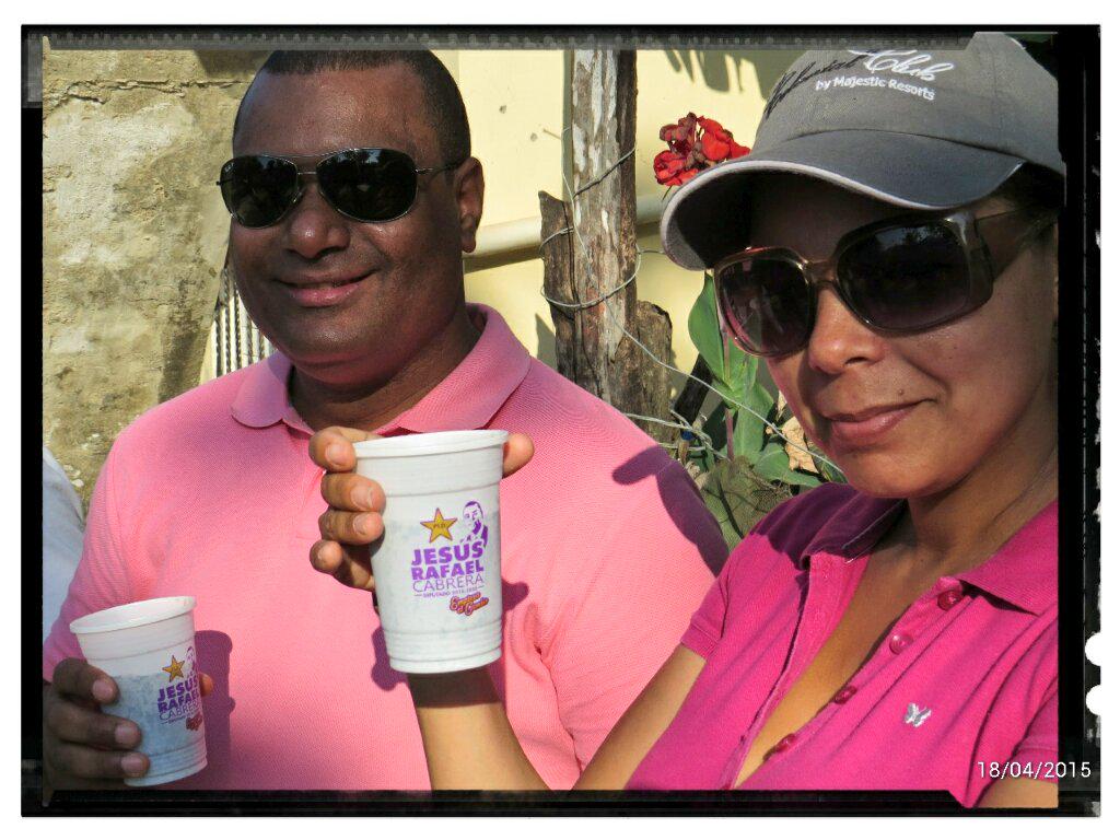 luisitohigh's tweet photo. El próximo diputado  #Pop Jesús cabrera junto a la alcaldesa cabarete Raquel Sierra #alternabilidad #Empiezaelcambio http://t.co/3YeM3PXspE