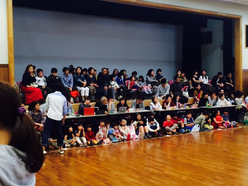 mp_2015's tweet photo. 昨日は4th RTHでした!
たくさんのお客さんが来てくださり、本番のような緊張感が味わえたのではないでしょうか?\(^o^)/
#MP15
#themagicmonkey
#西遊記 http://t.co/aujR1wIB4f