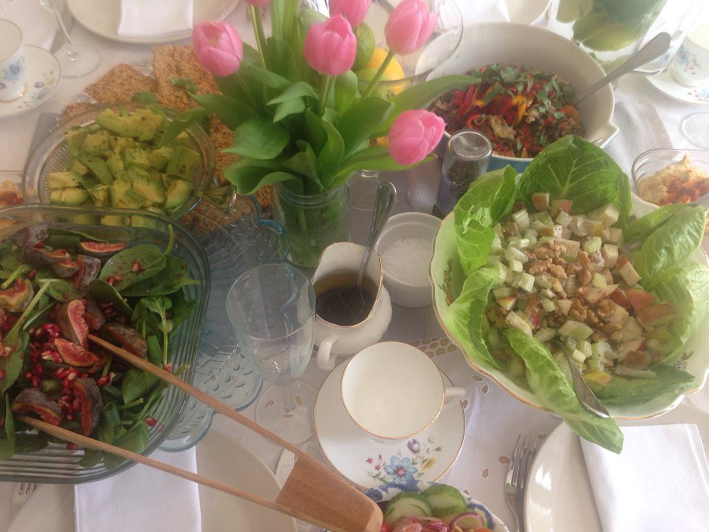 TheHonestProj's tweet photo. Sunday lunch #plantbased #dairyfree #glutenfree #healthyeating #eatclean #thehonestproject http://t.co/QstoA4rQHO