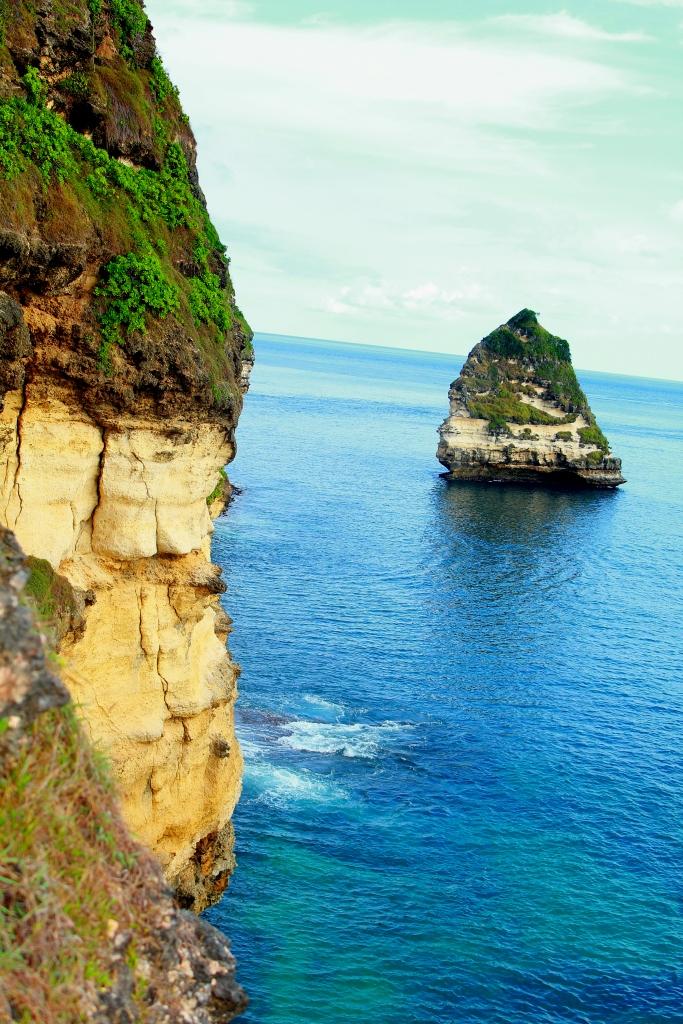 ranggaPSs's tweet photo. @vickynitinegoro om vicky kpn k lombok lgi kpn trip lagi kesini http://t.co/QTt8a2d8GR