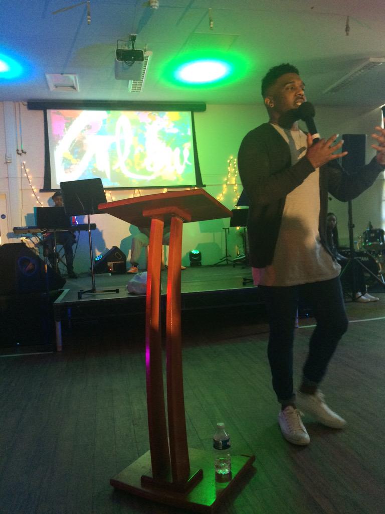 DUAHABLE's tweet photo. What an amazing last few days!!! @_DanWatson and @mark73rdtrust bringing Gods presence and power! #waved2015 http://t.co/7I25H5nI6n