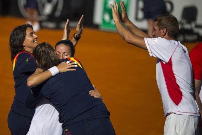 APuroTenisFM's tweet photo. España 3 - 0 Argentina en la Copa Federación. Victoria a domicilio y permanencia en segunda división. ¡Enhorabuena! http://t.co/lDd5Fl2Jap