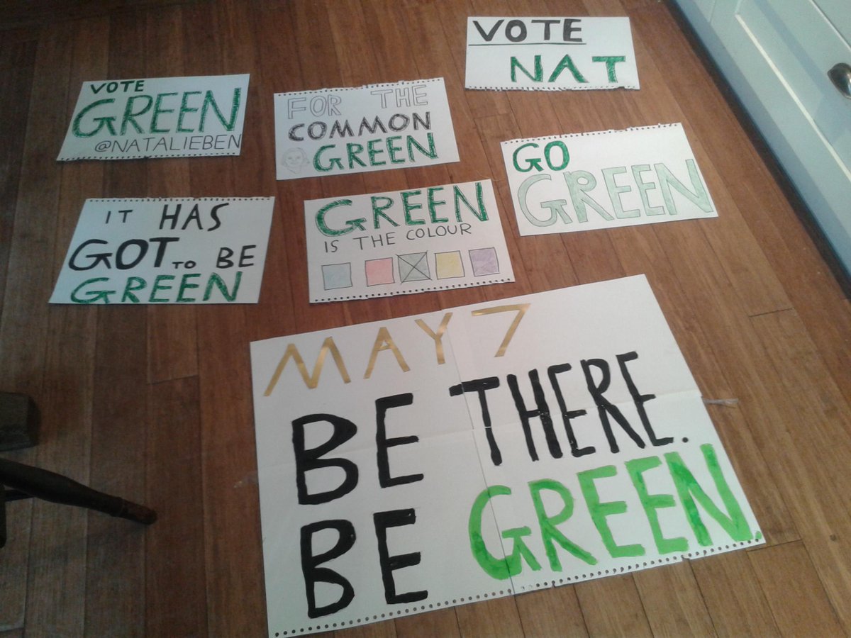 GospelOakGreens's tweet photo. Homemade posters on Rona Rd, by kids persuading their parents to vote for @natalieben! #PoliticsOfTheFuture #greens http://t.co/H9zI6WERRm