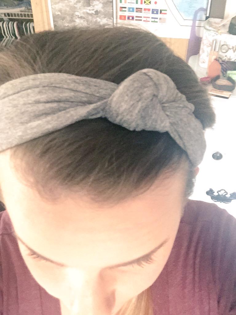 AutumnBands's tweet photo. Happy Sunday! Woke up late for church? Get an #AutumnBand for a quick hairstyle!  That's what @AprilLee7 did! http://t.co/VG1GKWNmyw
