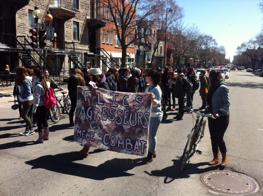 #manifencours féministe!
(St-Denis, ya qq instants)

#ggi #polqc #Printemps2015
