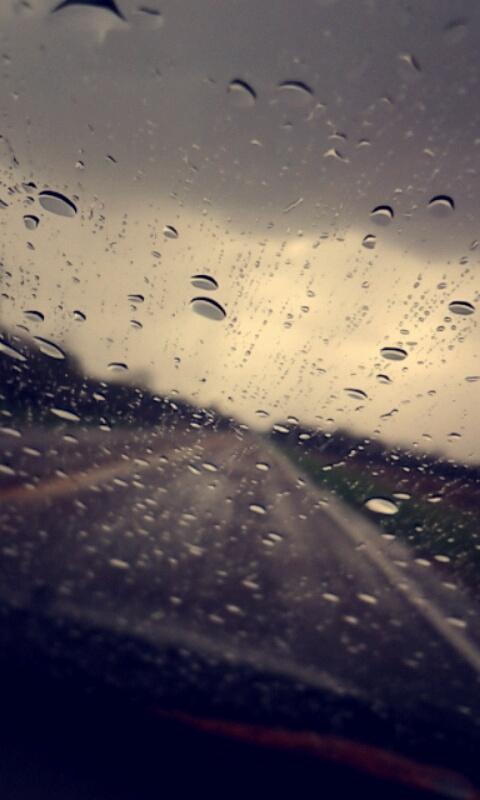BraskaProblems's tweet image. Driving in the rain is the best