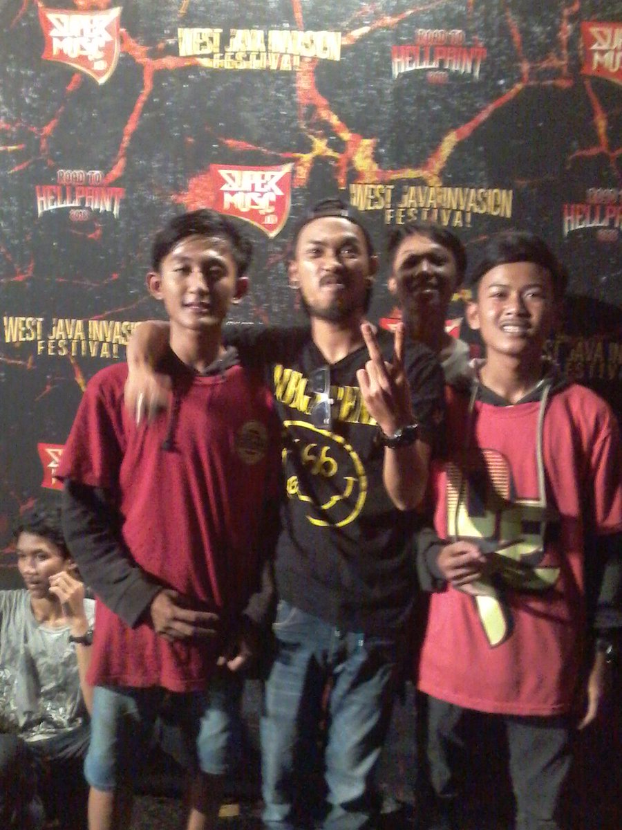 w/ bang okuy personil <a href="/BUWOfficial/">BLOODYUNDERWEAR</a>