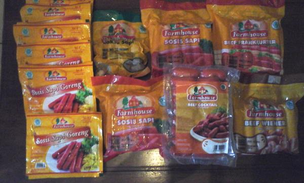 pisanglumer's tweet photo. @ZonaDepok Jual sosis farmhouse murah dan free ongkir utk daerah tertentu. Call/SMS 02196914114 http://t.co/62TglOWfGJ