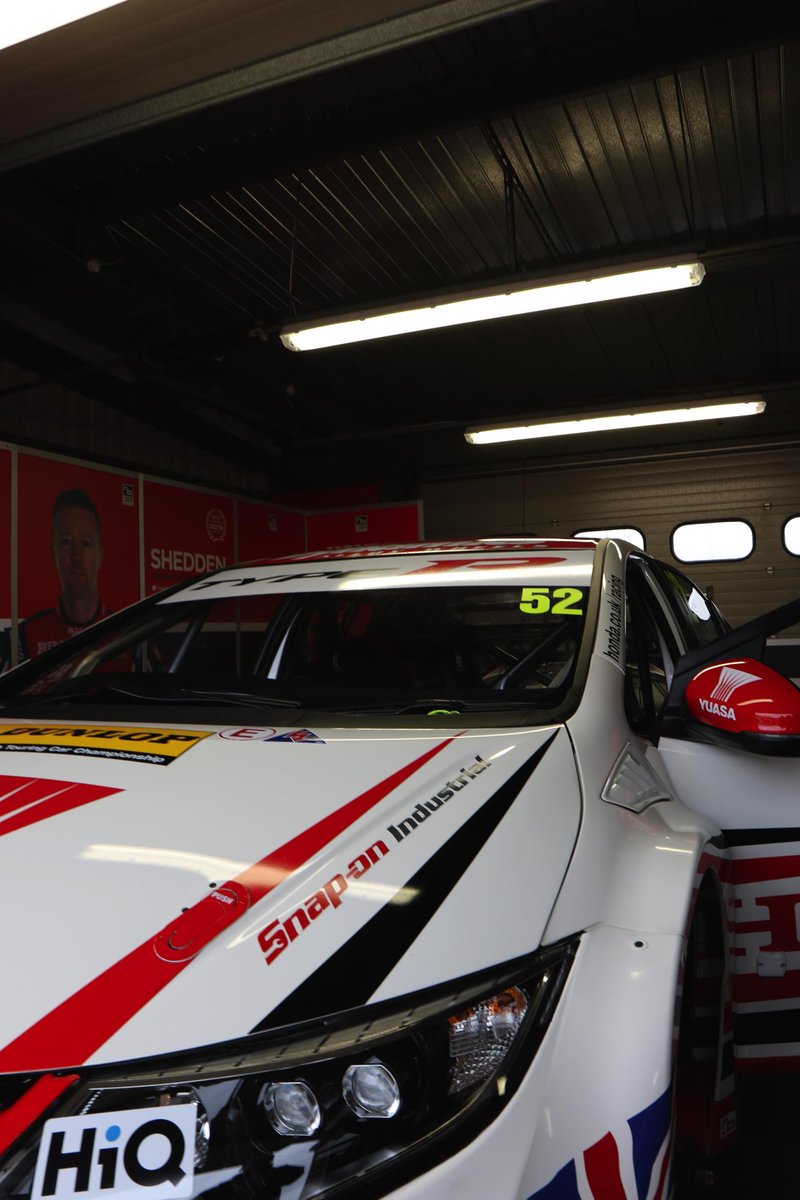 Let's go racing with <a href="/RichTaitHarris/">Richard Tait-Harris</a> <a href="/SnaponInd/">Snap-on Industrial</a> <a href="/hondaracingbtcc/">Honda Racing BTCC</a> #nopressure