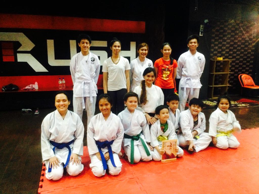 Hailstorm947's tweet photo. April18-19 #HappyBecause awesome sessions for Rush Aikido, Rush Ballet, Arena Aikido, and #SchoolOfJocks Mellow947 :) http://t.co/0u6DZnVqYS
